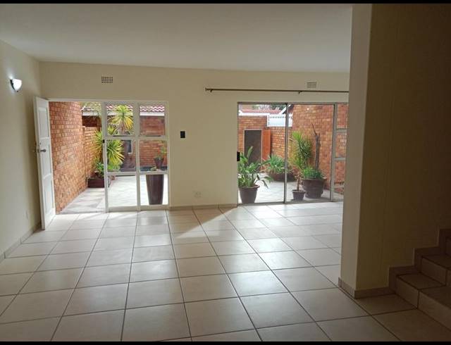 3 BEDROOM APARTMENT FOR SALE IN BEDFORD GARDENS